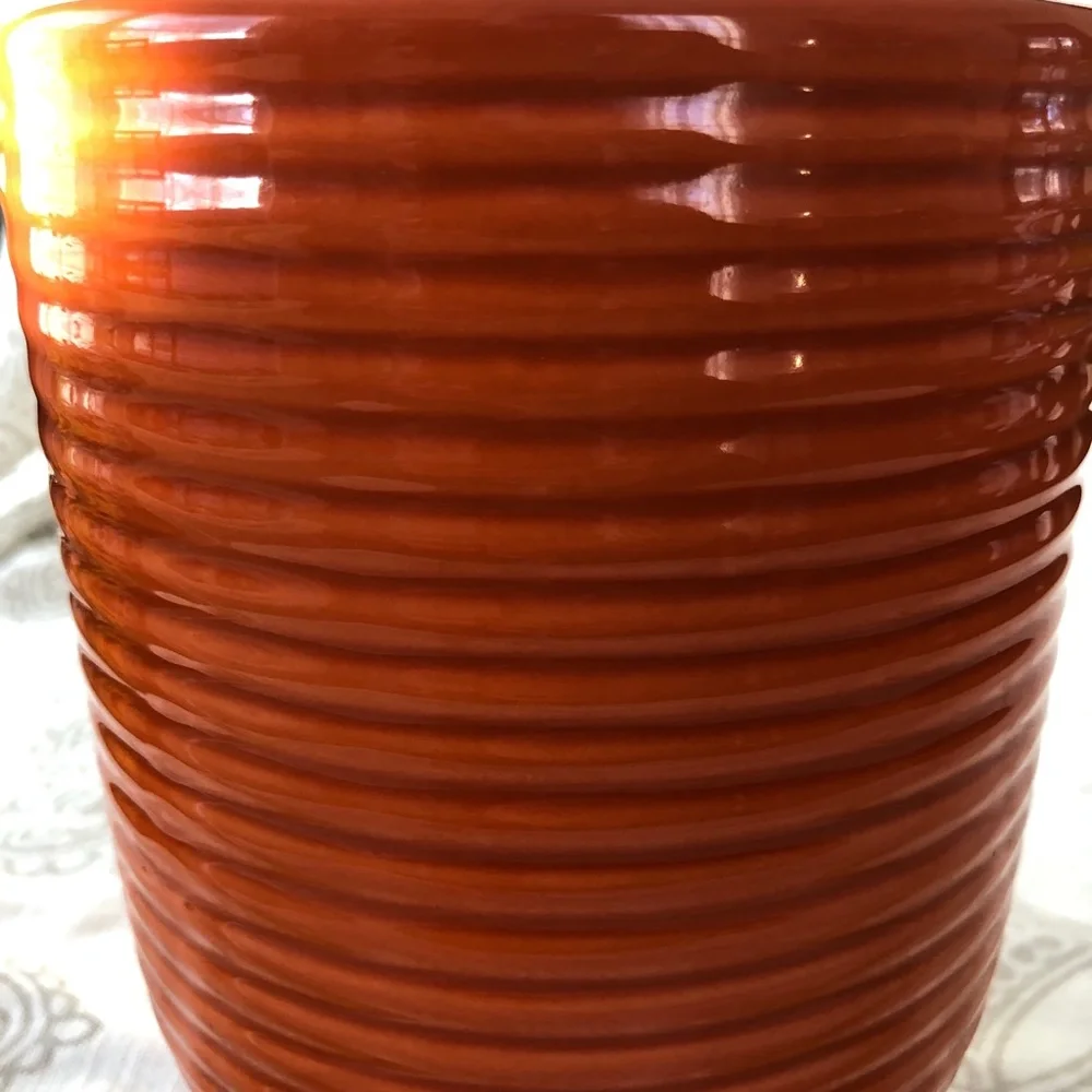 Pier 1 imports~ Ribbed Orange Glaze Dolomite Ceramic Planter 7”x5.5”